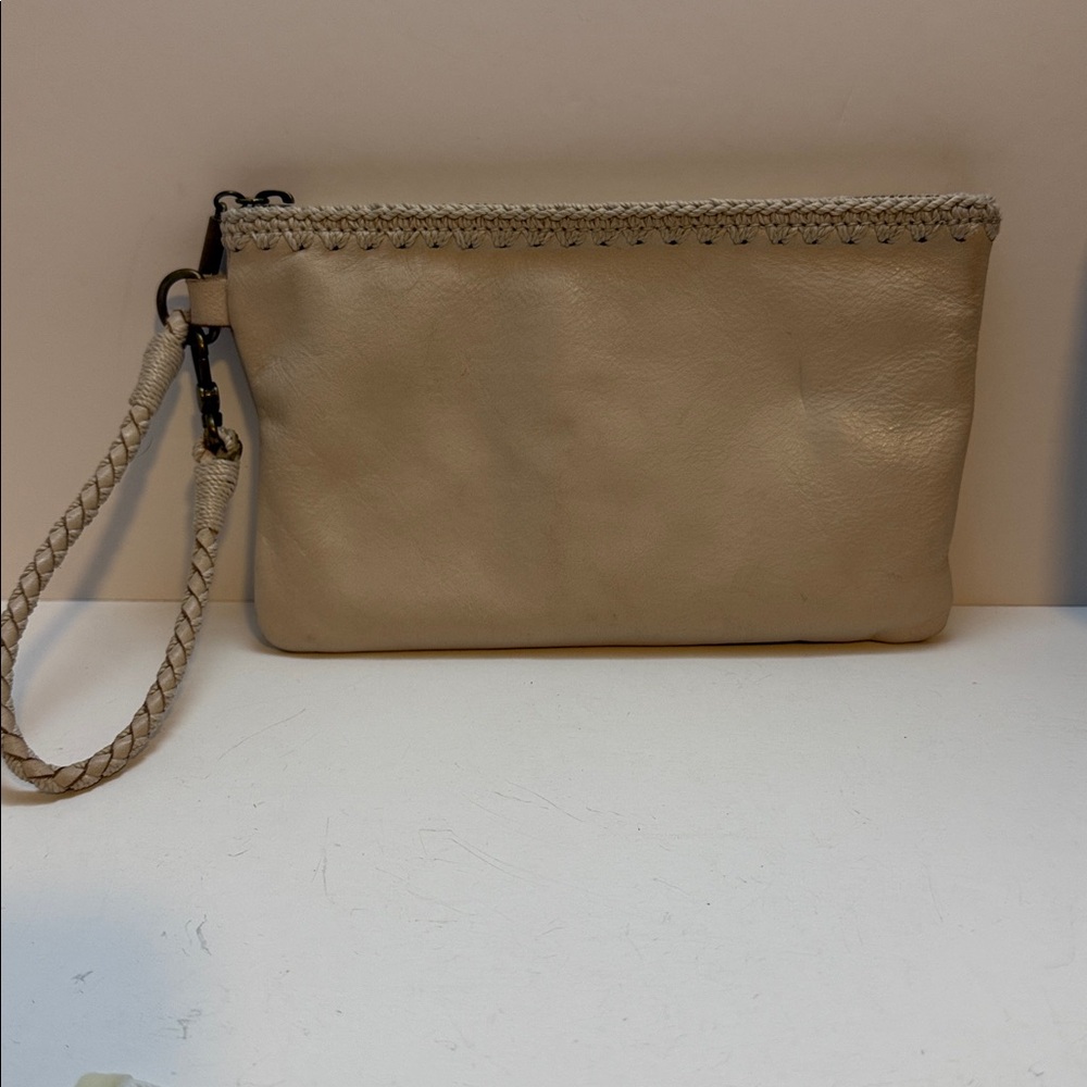 The Sak Vita Leather Wristlet Vintage Finish